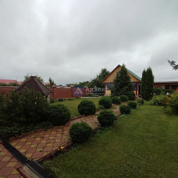 Коттедж 240 м²