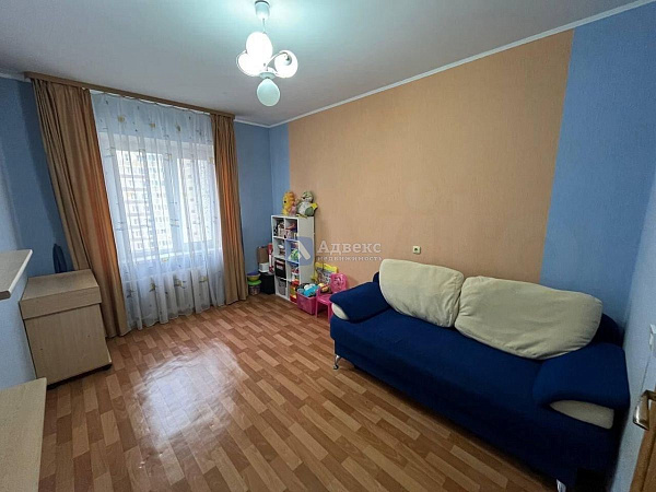 Квартира 4-комн., 93 м²