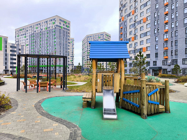 Квартира 4-комн., 76.3 м²