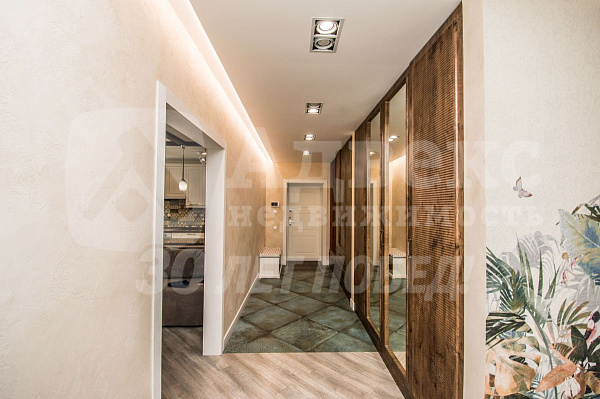 Квартира 3-комн., 117 м²
