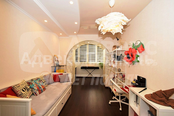 Квартира 3-комн., 100.6 м²