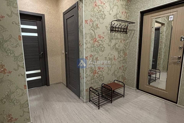 2-к квартира, 76 кв.м.