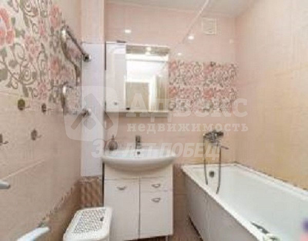 2-к квартира, 65 кв.м.