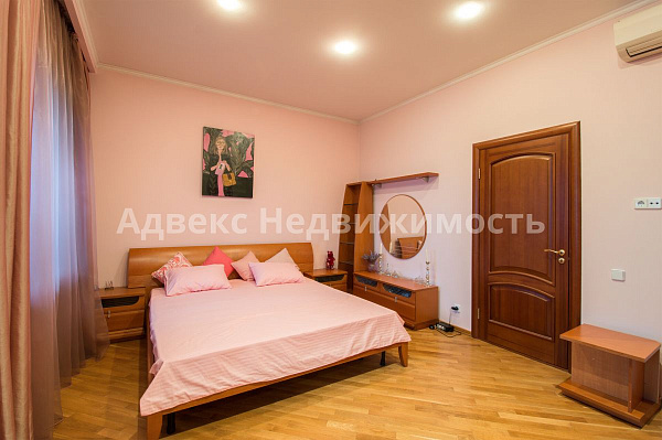 Квартира 4-комн., 185.3 м²