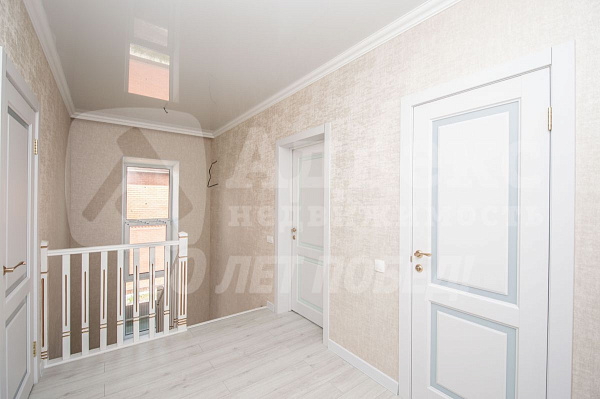 Дом, 200 кв.м.