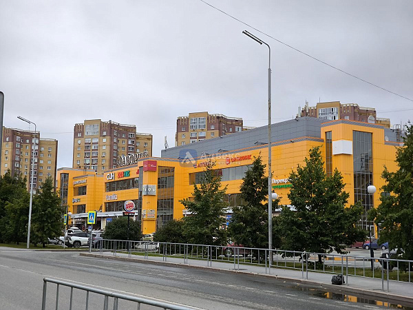 Квартира 3-комн., 93 м²