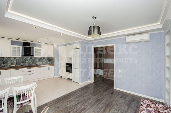 Квартира 3-комн., 72.3 м²