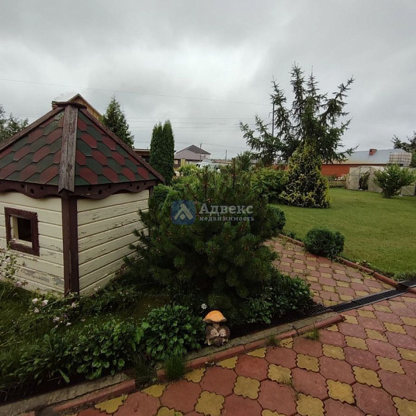 Коттедж 240 м²