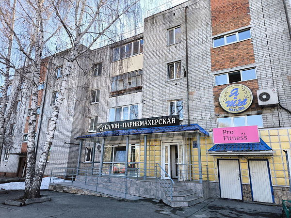 Квартира 3-комн., 64 м²