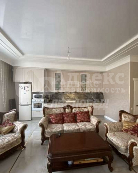 Квартира 3-комн., 93.7 м²