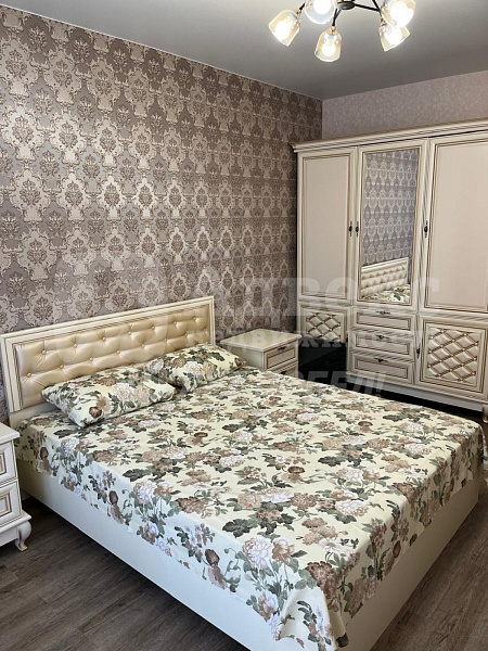 Квартира 2-комн., 65 м²