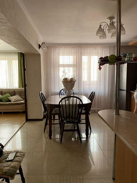 3-к квартира, 101 кв.м. 3-к квартира, 101 кв.м.