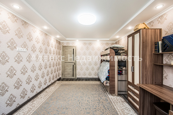 Квартира 3-комн., 92.7 м²