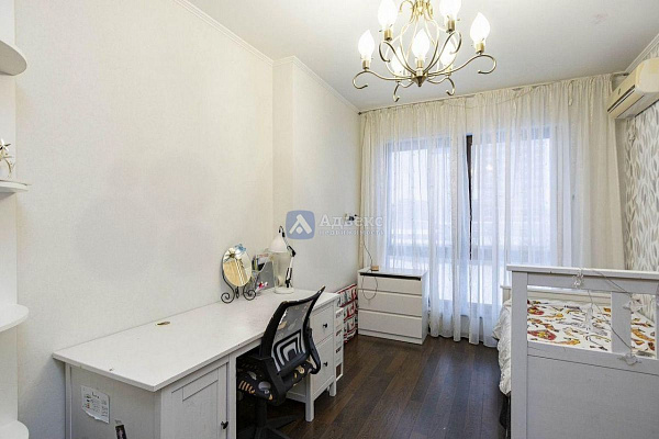 Квартира 3-комн., 103 м²