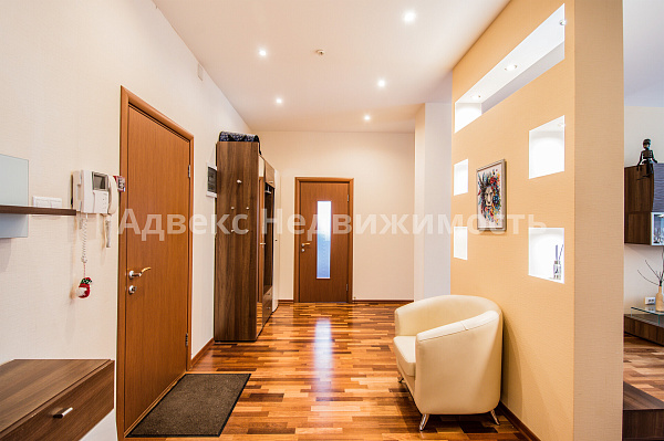 Квартира 2-комн., 92 м²