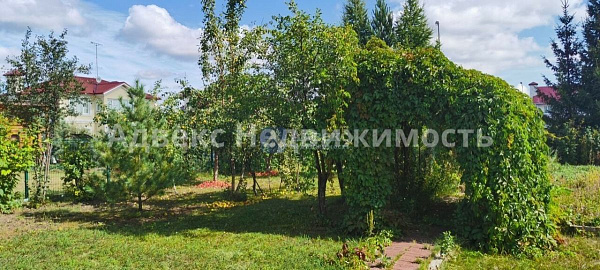Коттедж 210 м²