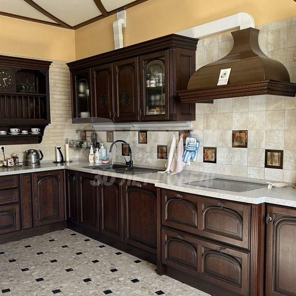 Квартира много-комн., 256.1 м²