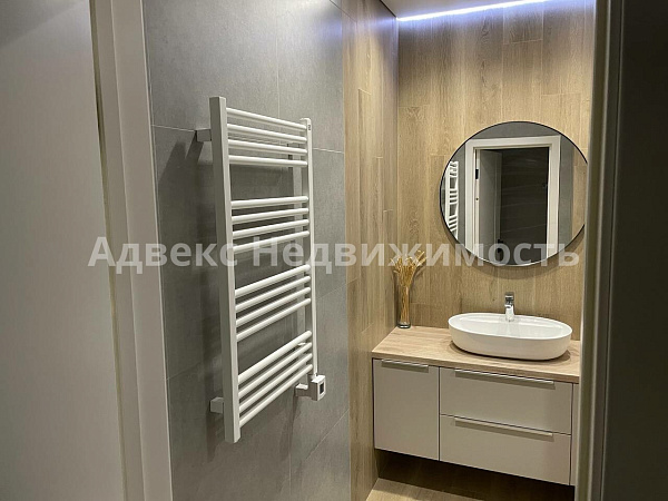 Квартира 3-комн., 130.7 м²