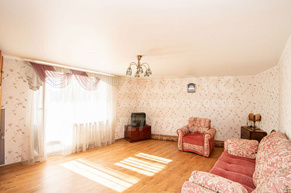 Квартира 3-комн., 64 м²