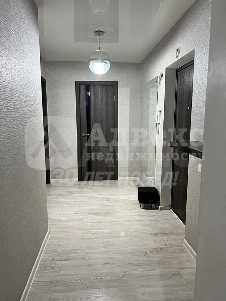 Квартира 3-комн., 76.3 м²