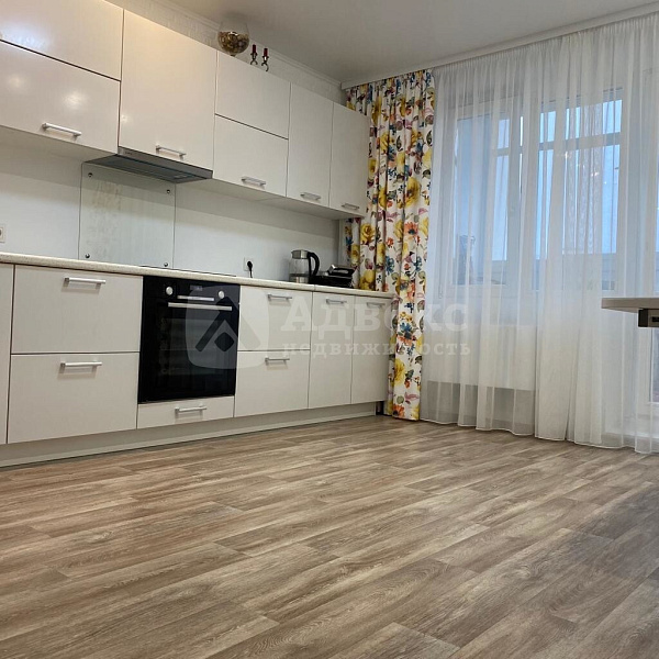 Квартира 3-комн., 92.6 м²