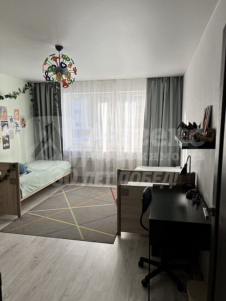 Квартира 3-комн., 76.3 м²