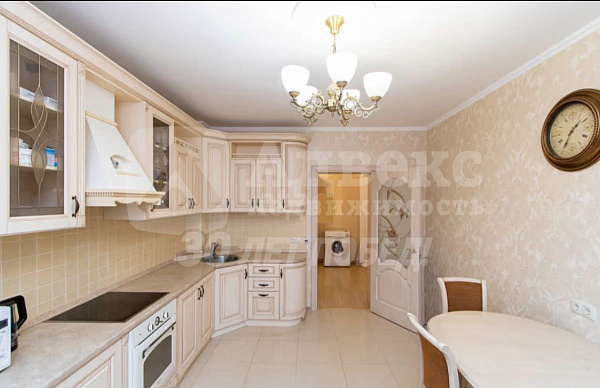 Квартира 3-комн., 96.8 м²