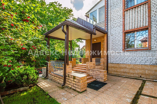 Коттедж 651.8 м² Коттедж 651.8 м²