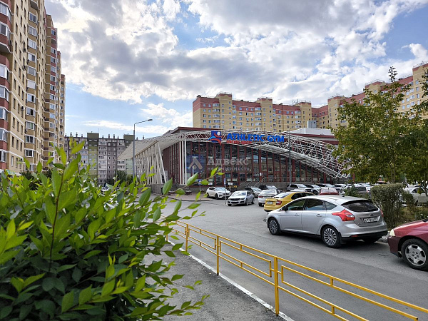 Квартира 1-комн., 42.2 м² Квартира 1-комн., 42.2 м²