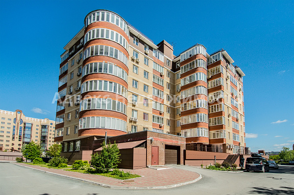 Квартира 2-комн., 92 м²