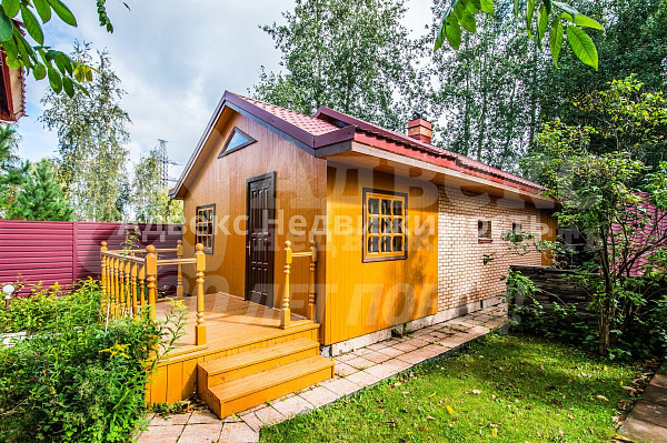 Дом, 651.8 кв.м.