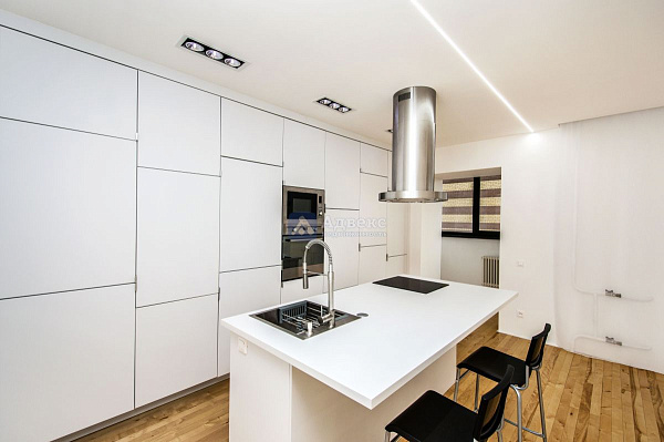 2-к квартира, 61 кв.м.