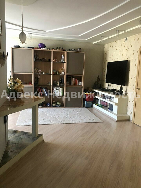 Квартира 3-комн., 110 м²