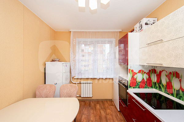 Квартира 2-комн., 64 м²