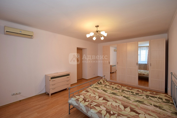 Квартира 3-комн., 101.3 м²