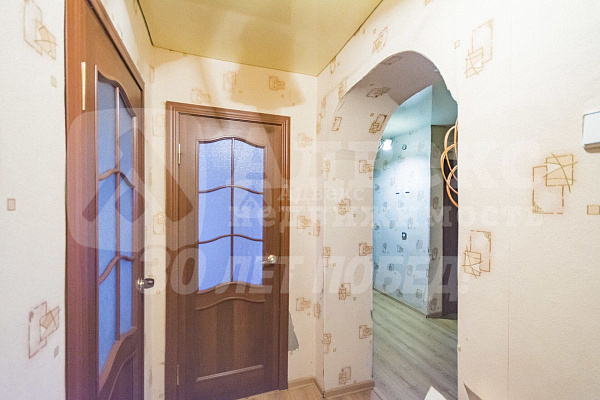 Квартира 4-комн., 90 м²