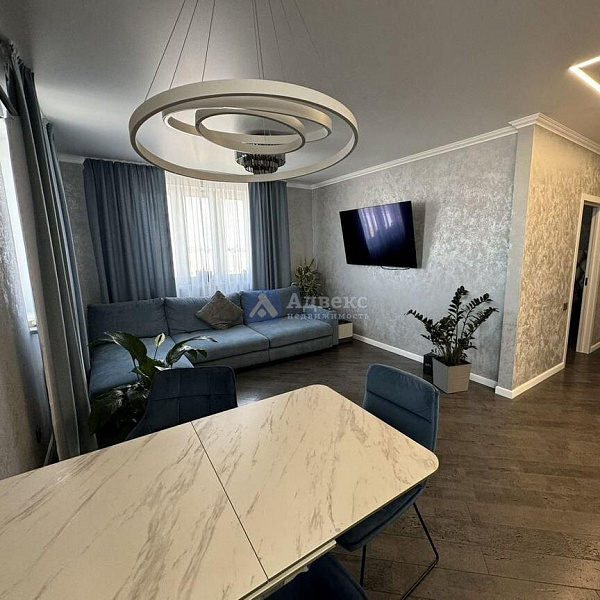Квартира 3-комн., 90 м² Квартира 3-комн., 90 м²