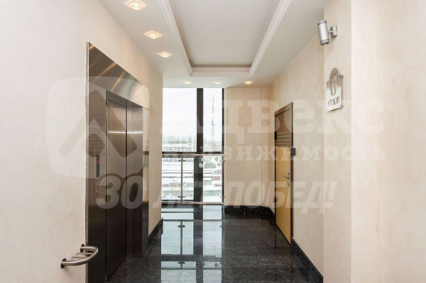 Квартира 4-комн., 156 м²