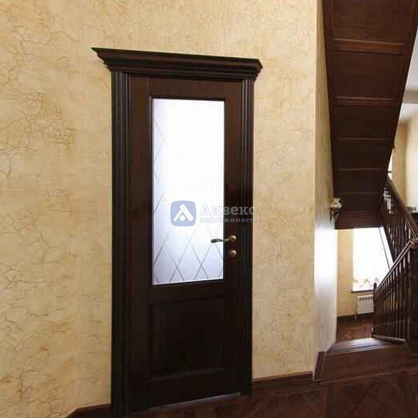 Коттедж 260 м²