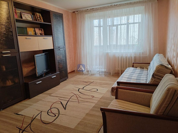 Квартира 4-комн., 105.7 м²