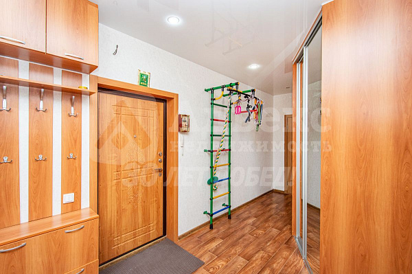 Квартира 2-комн., 64 м²