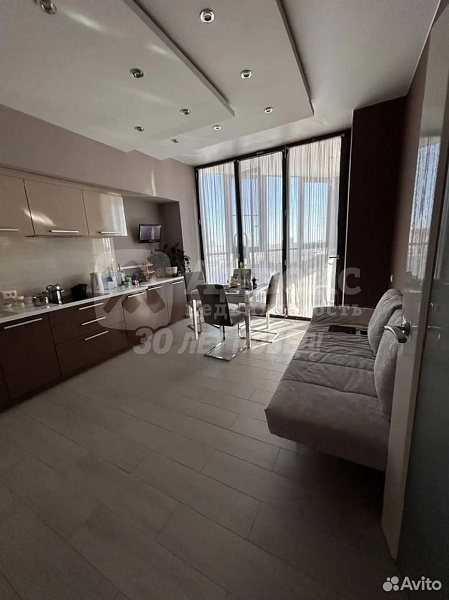 2-к квартира, 70 кв.м.
