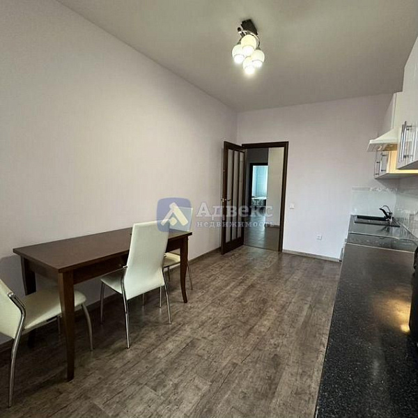 Квартира 2-комн., 64 м² Квартира 2-комн., 64 м²