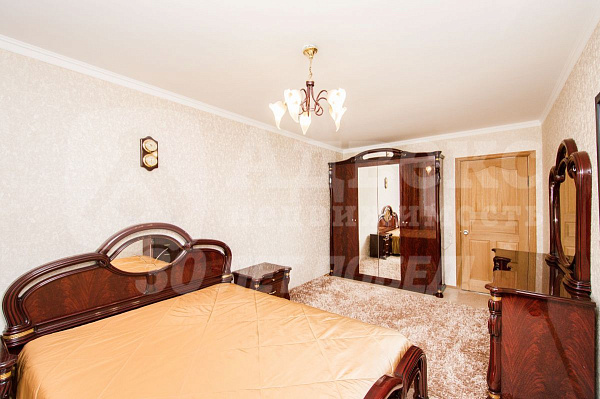 Квартира 3-комн., 87 м²