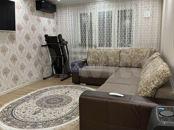 Квартира 3-комн., 90 м² Квартира 3-комн., 90 м²