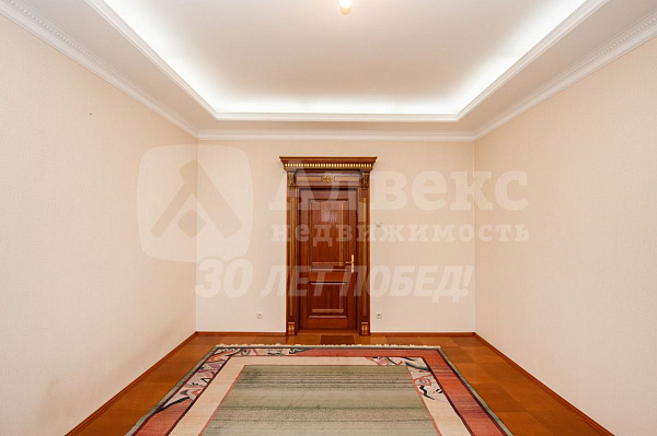 Дом, 275 кв.м.