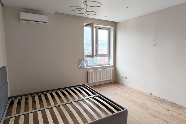 Квартира 1-комн., 57.2 м²