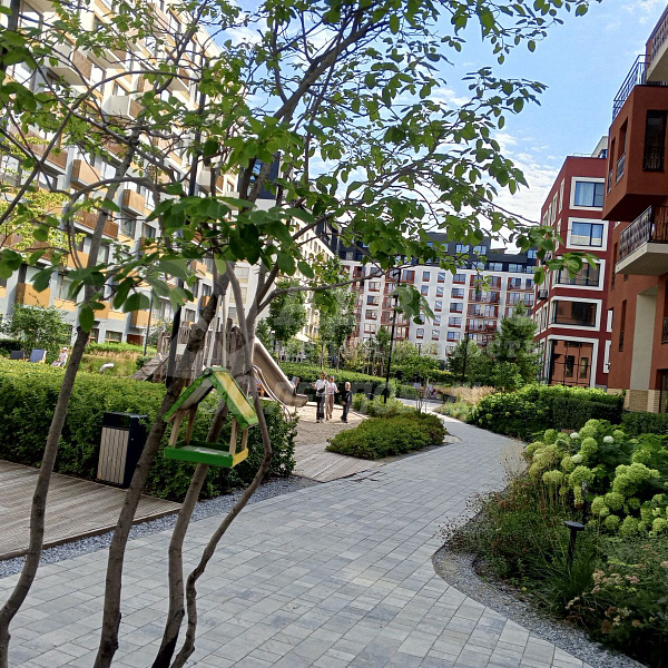 Квартира 3-комн., 107 м²