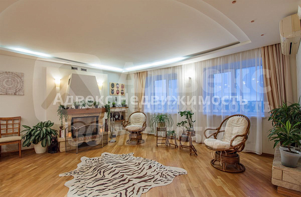 Квартира 4-комн., 185.3 м²