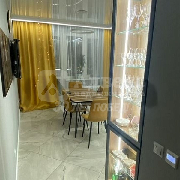 Квартира 3-комн., 92.7 м²